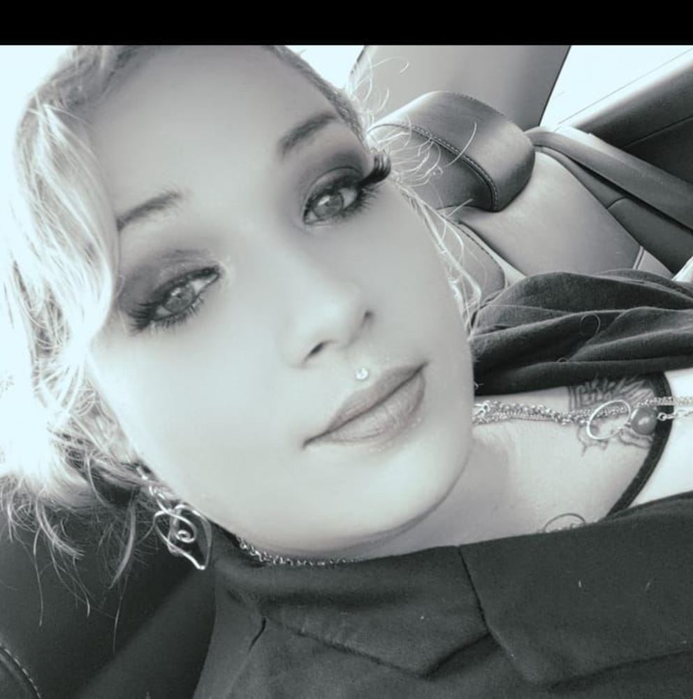 Meet your Posher, Faleasha